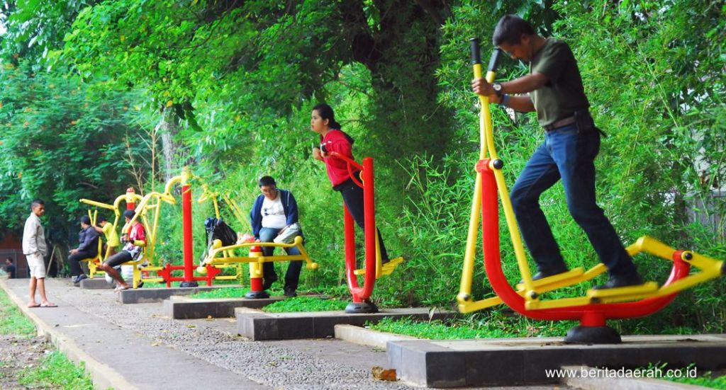 Kebon Rojo Blitar, Tempat Piknik Asyik & Murah Bersama&nbsp;Keluarga