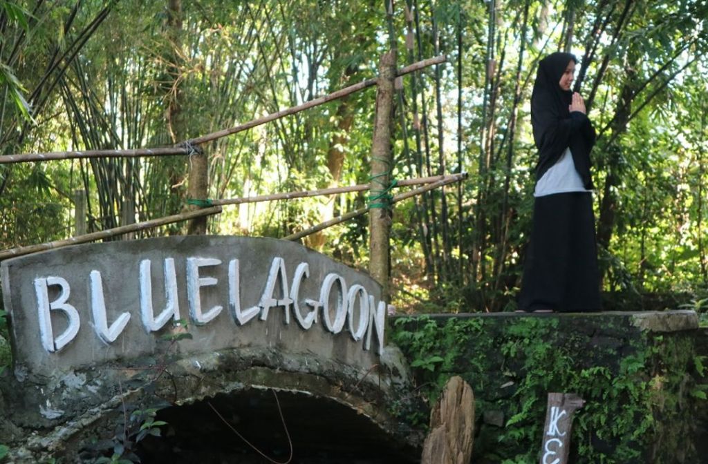 Blue Lagoon Jogja – Pemandian Air Alami