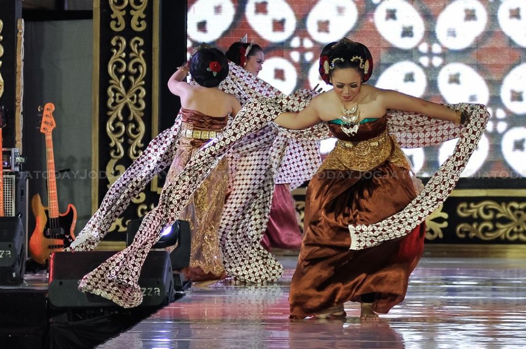 Seni Tari – Pengertian, Sejarah, Unsur, Konsep, Fungsi &&nbsp;Jenis